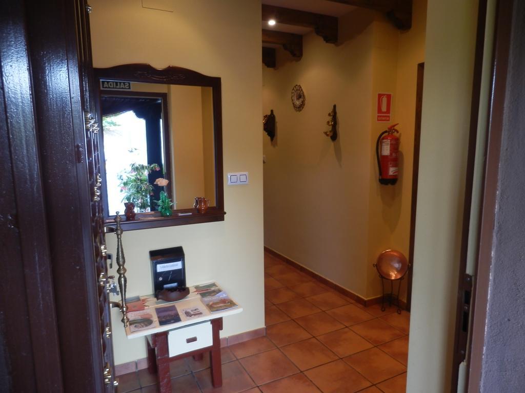 Casa Rural Los Olivos Sotoserrano Dış mekan fotoğraf